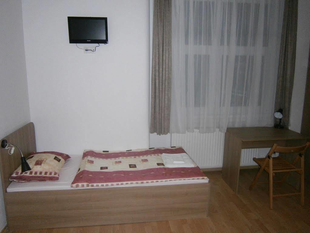Fanni Budapest Guesthouse Luaran gambar